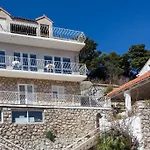 Villa Pusic